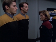 extant_StarTrek_VOY_6x01-EquinoxPart2_03443.jpg