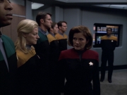 extant_StarTrek_VOY_6x01-EquinoxPart2_03452.jpg
