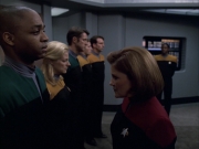 extant_StarTrek_VOY_6x01-EquinoxPart2_03458.jpg