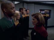 extant_StarTrek_VOY_6x01-EquinoxPart2_03460.jpg