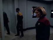 extant_StarTrek_VOY_6x01-EquinoxPart2_03472.jpg