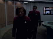 extant_StarTrek_VOY_6x01-EquinoxPart2_03488.jpg