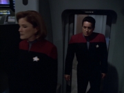 extant_StarTrek_VOY_6x01-EquinoxPart2_03493.jpg