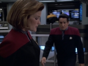 extant_StarTrek_VOY_6x01-EquinoxPart2_03538.jpg