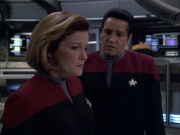 extant_StarTrek_VOY_6x01-EquinoxPart2_03571.jpg