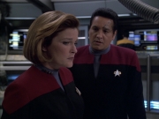 extant_StarTrek_VOY_6x01-EquinoxPart2_03572.jpg