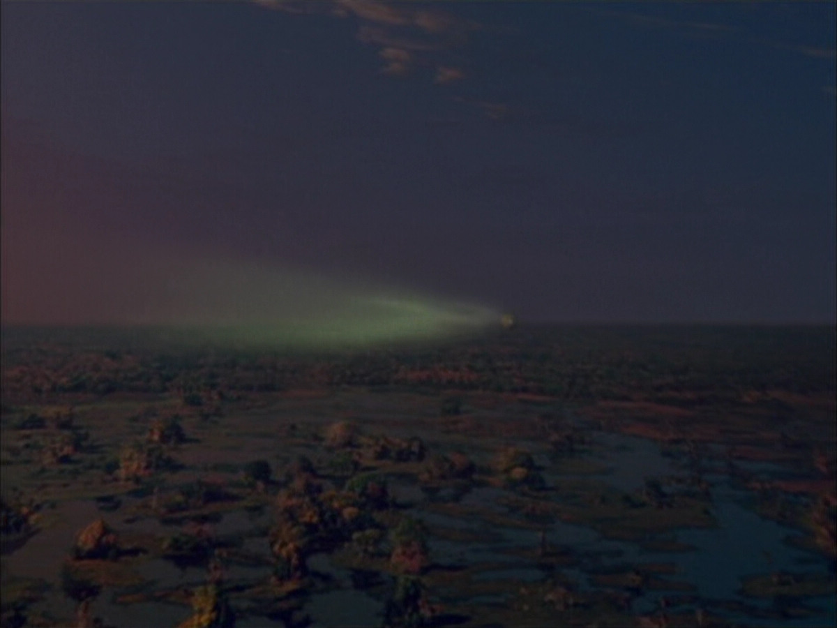 extant_StarTrek_VOY_6x02-SurvivalInstinct_00011.jpg