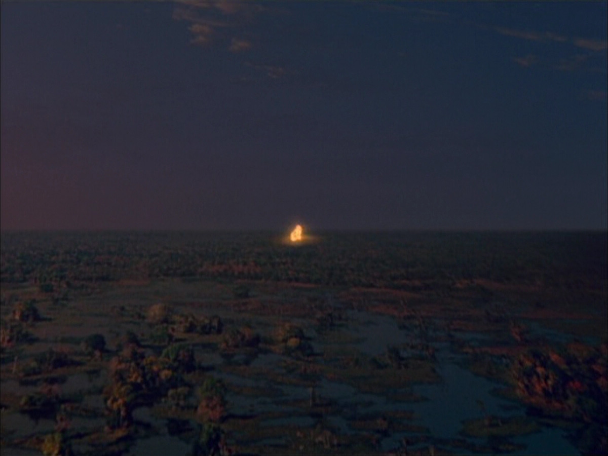 extant_StarTrek_VOY_6x02-SurvivalInstinct_00016.jpg