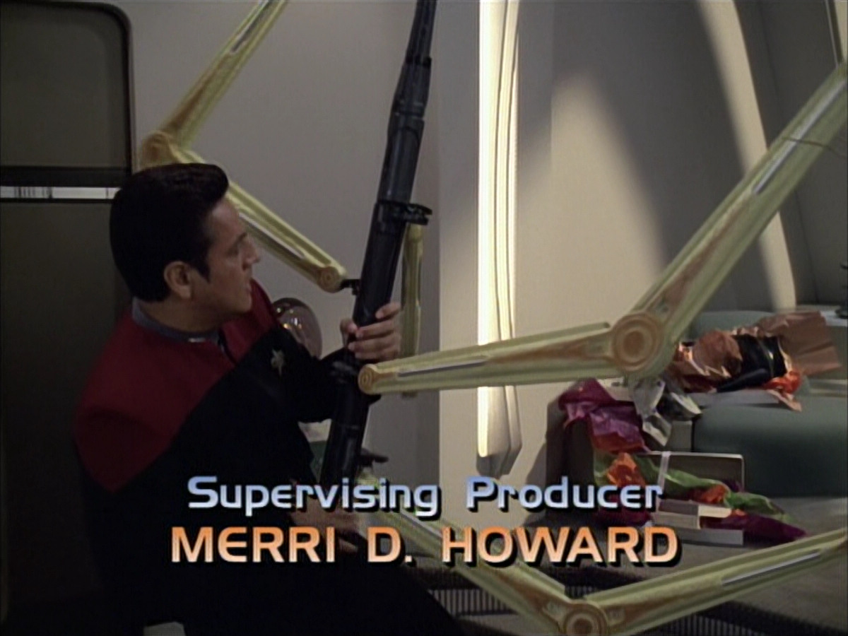 extant_StarTrek_VOY_6x02-SurvivalInstinct_00336.jpg