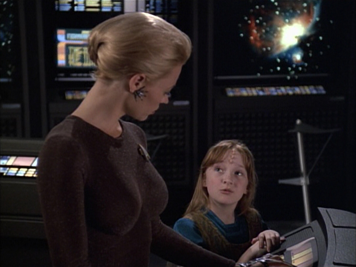 extant_StarTrek_VOY_6x02-SurvivalInstinct_00458.jpg