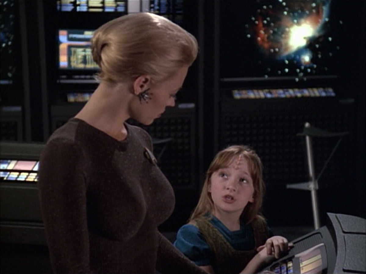 extant_StarTrek_VOY_6x02-SurvivalInstinct_00459.jpg