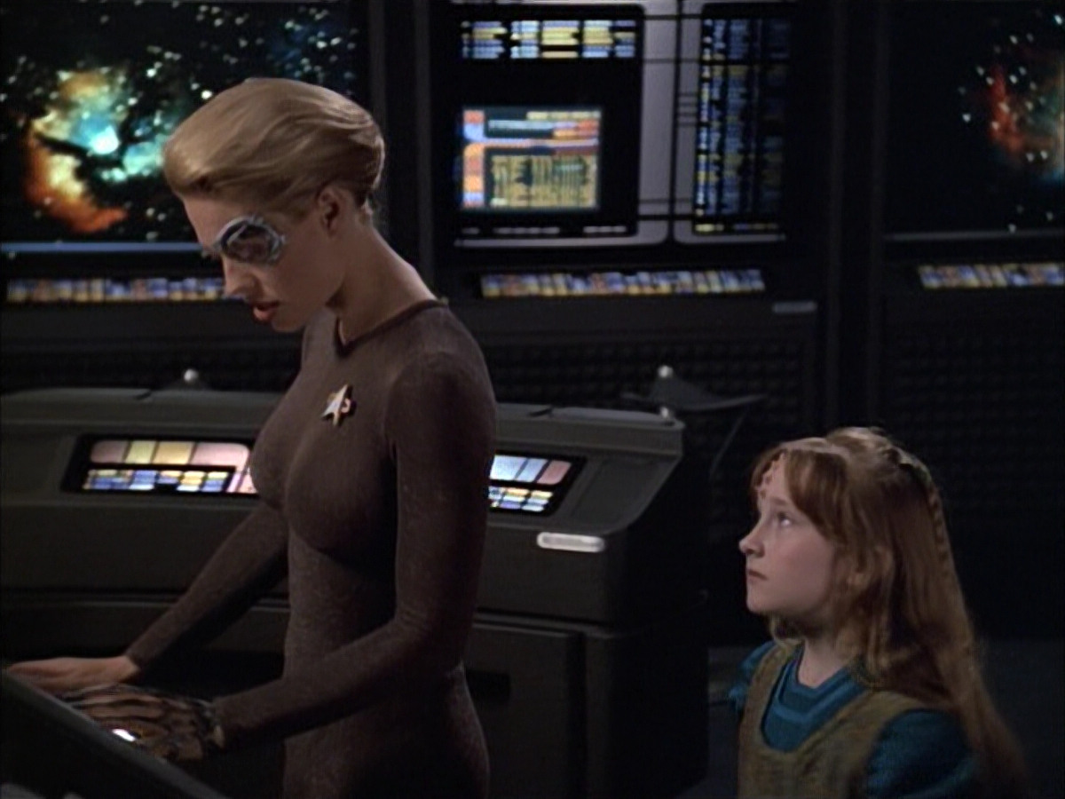 extant_StarTrek_VOY_6x02-SurvivalInstinct_00463.jpg