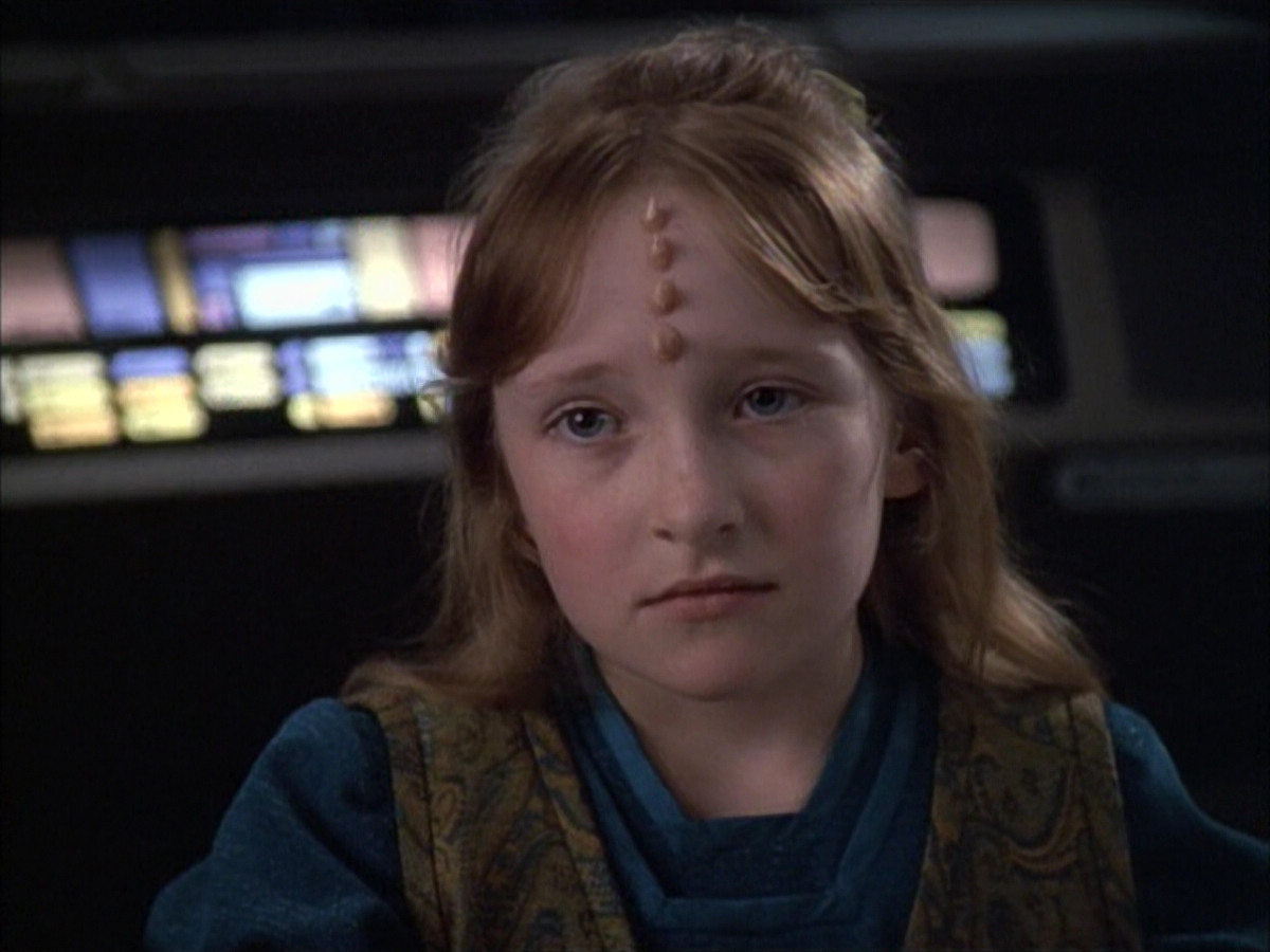 extant_StarTrek_VOY_6x02-SurvivalInstinct_00470.jpg