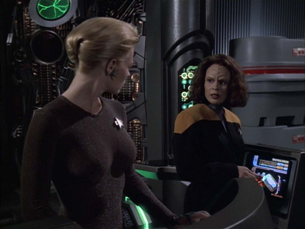 extant_StarTrek_VOY_6x02-SurvivalInstinct_00843.jpg