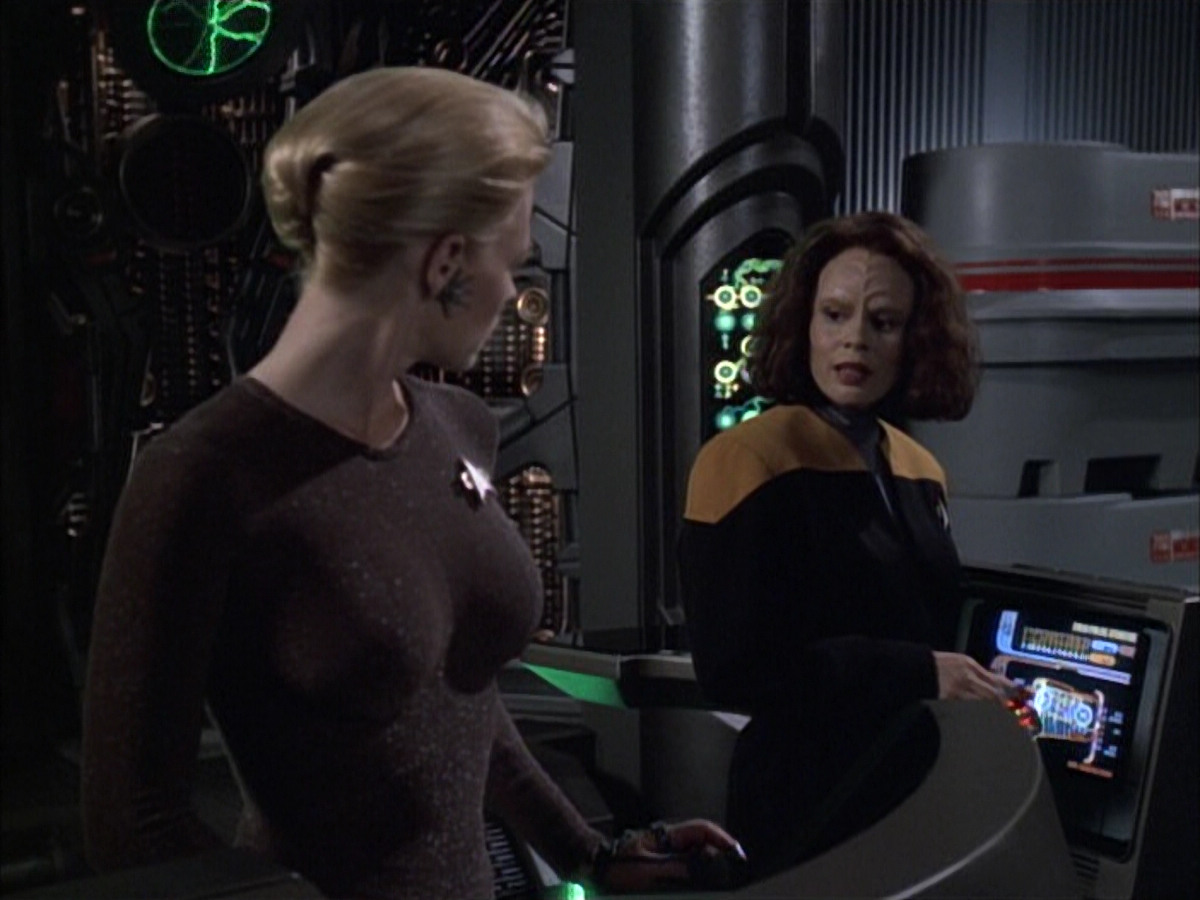 extant_StarTrek_VOY_6x02-SurvivalInstinct_00844.jpg