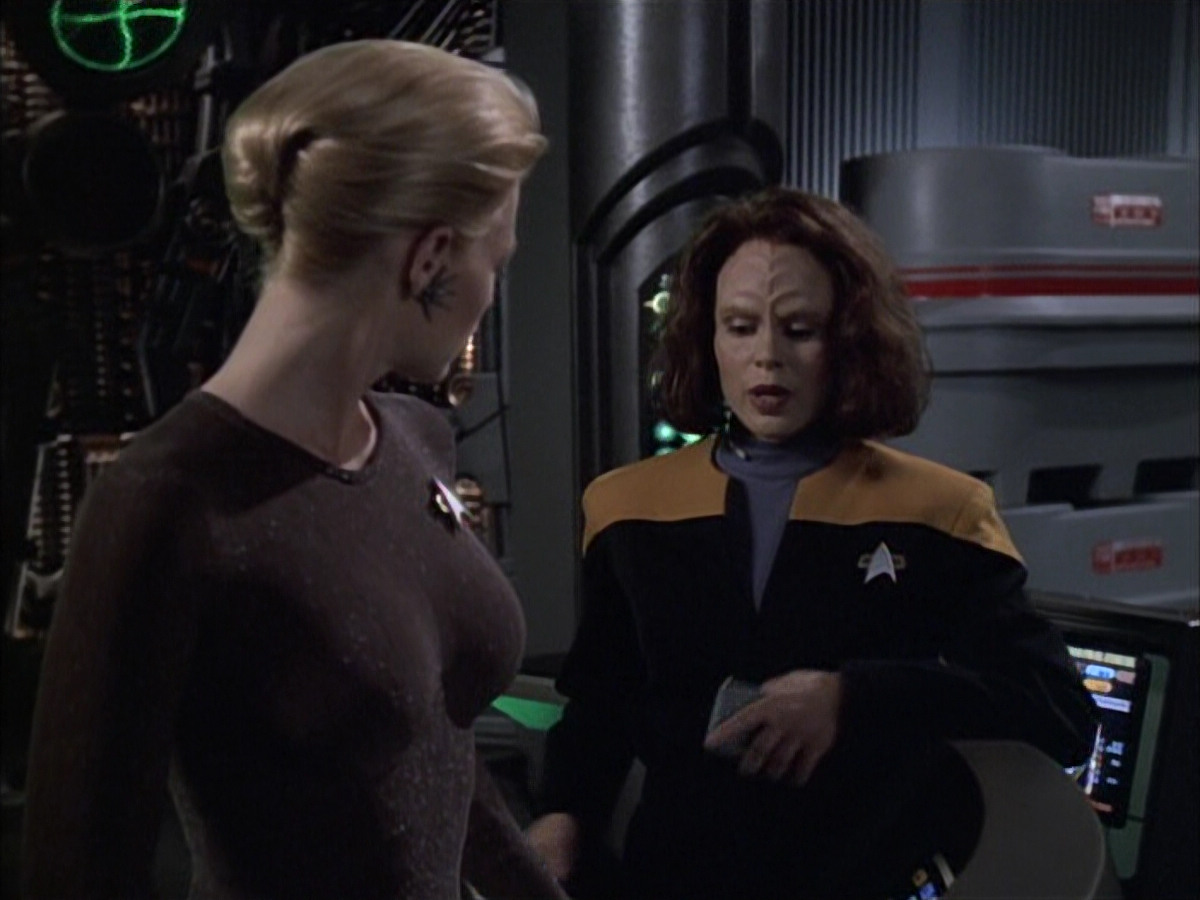 extant_StarTrek_VOY_6x02-SurvivalInstinct_00851.jpg