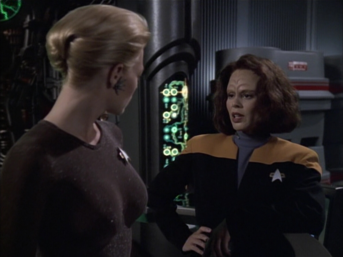 extant_StarTrek_VOY_6x02-SurvivalInstinct_00852.jpg