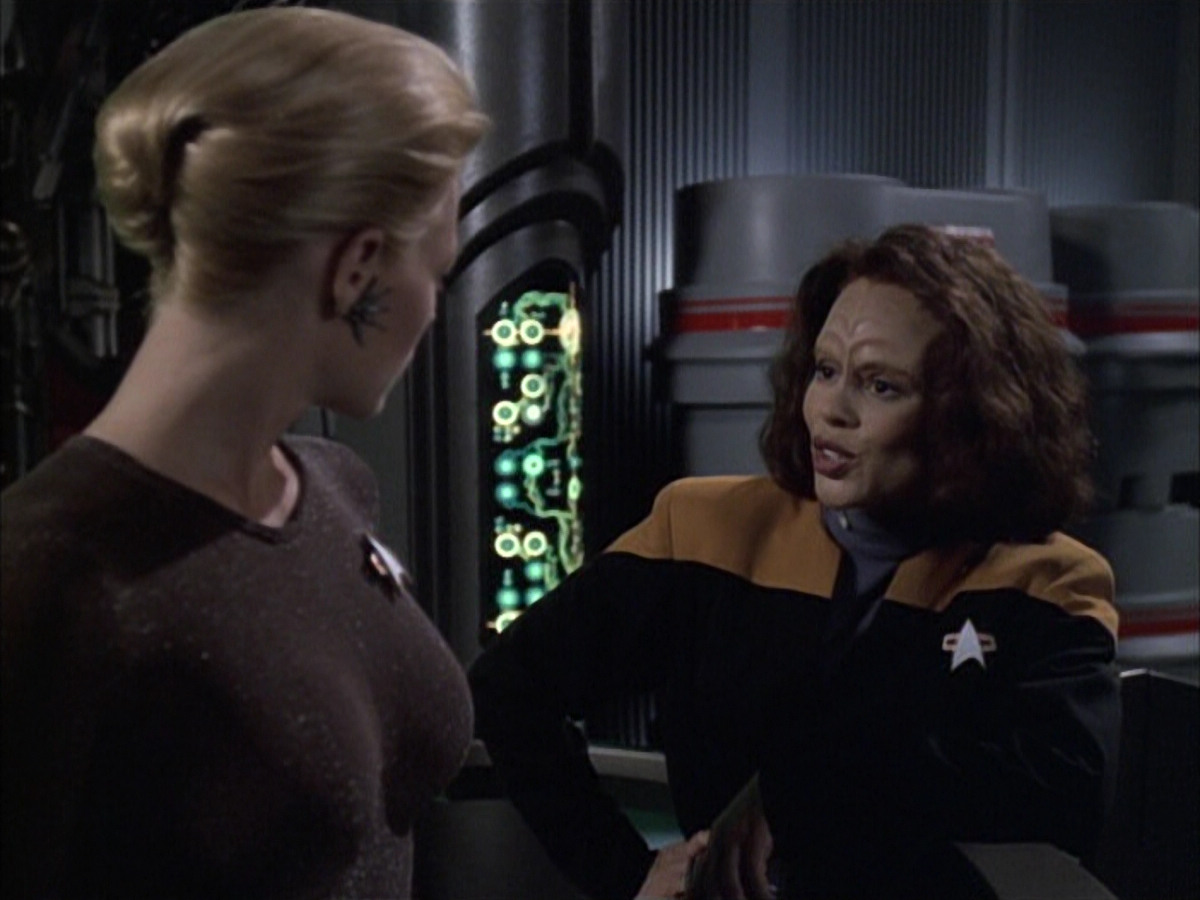 extant_StarTrek_VOY_6x02-SurvivalInstinct_00854.jpg