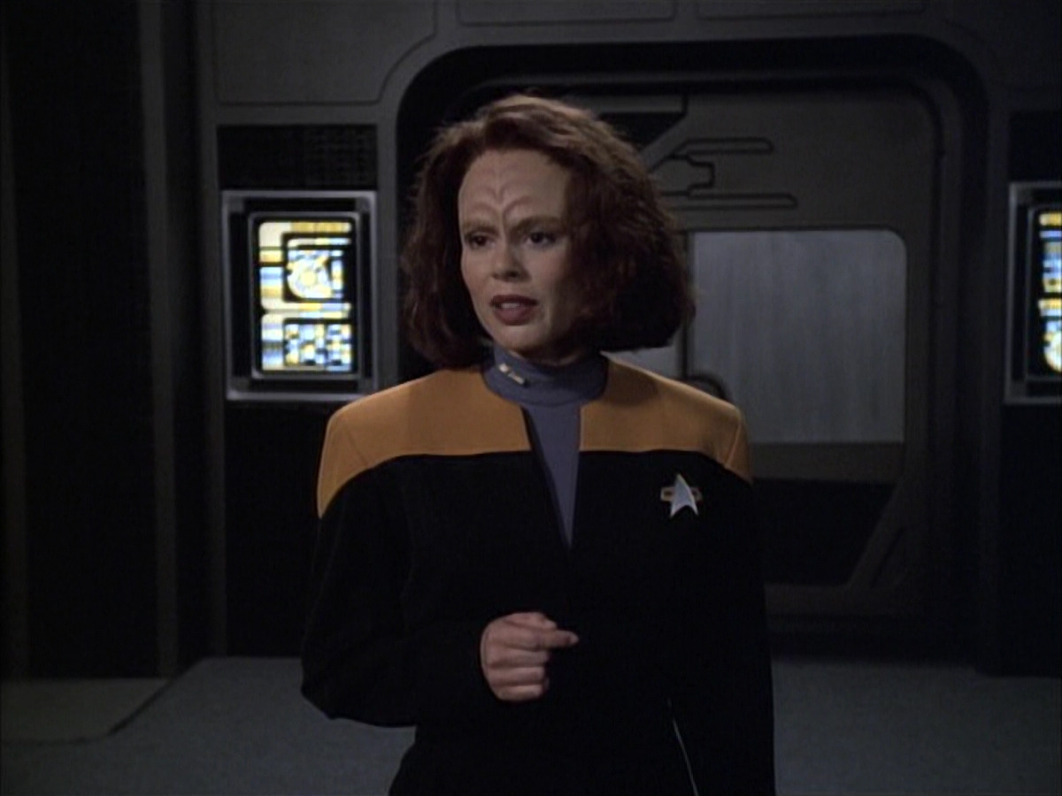 extant_StarTrek_VOY_6x02-SurvivalInstinct_00894.jpg