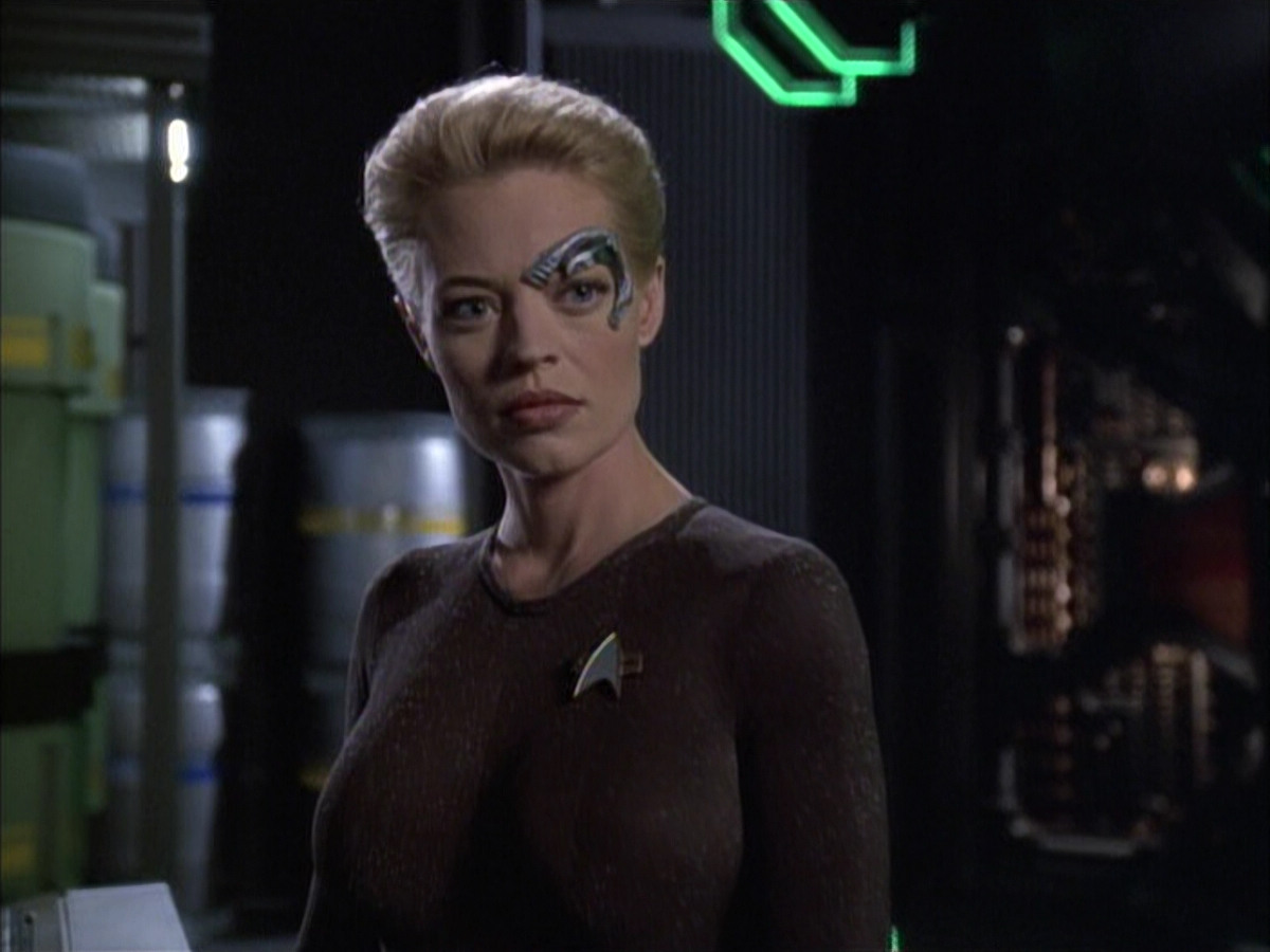 extant_StarTrek_VOY_6x02-SurvivalInstinct_00908.jpg