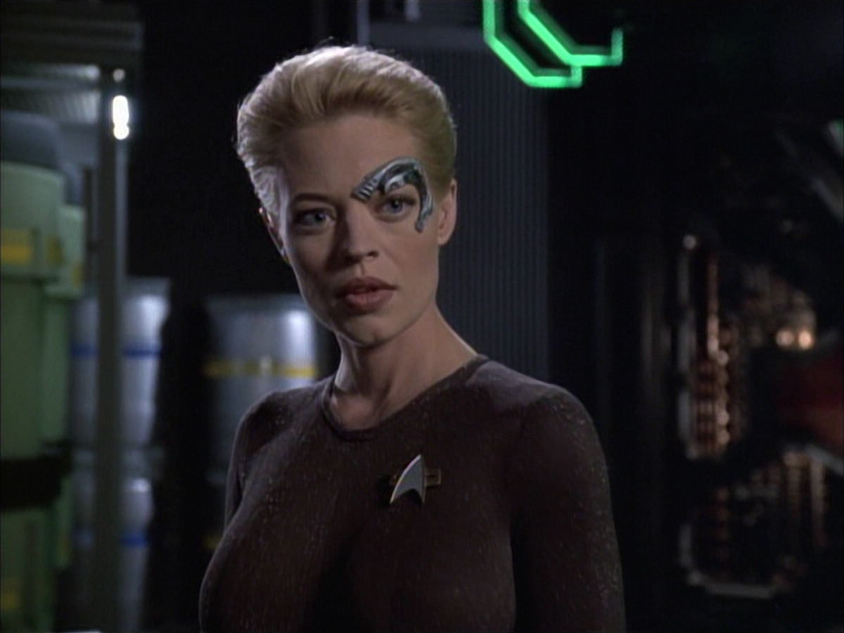 extant_StarTrek_VOY_6x02-SurvivalInstinct_00909.jpg