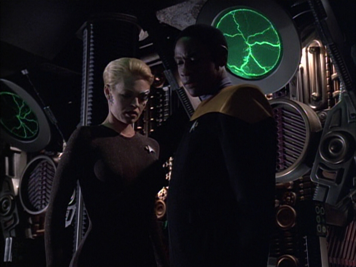 extant_StarTrek_VOY_6x02-SurvivalInstinct_01237.jpg