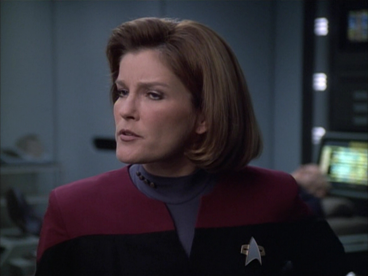 extant_StarTrek_VOY_6x02-SurvivalInstinct_01558.jpg