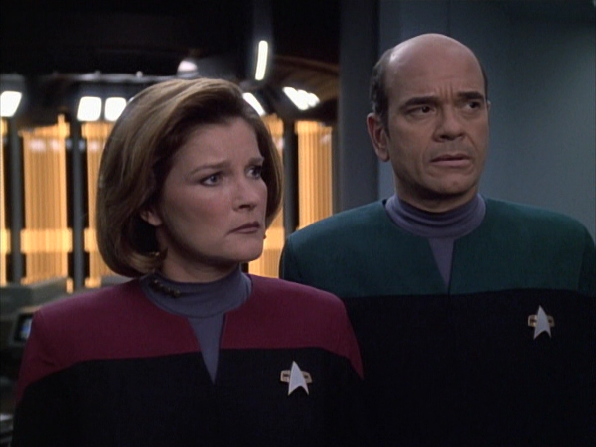 extant_StarTrek_VOY_6x02-SurvivalInstinct_01716.jpg