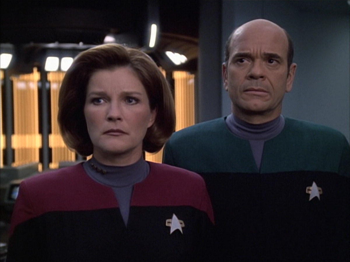 extant_StarTrek_VOY_6x02-SurvivalInstinct_01762.jpg