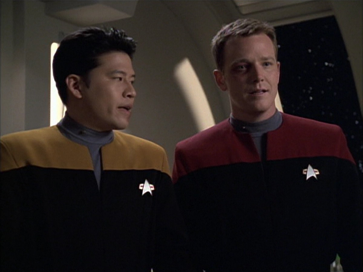 extant_StarTrek_VOY_6x02-SurvivalInstinct_02020.jpg