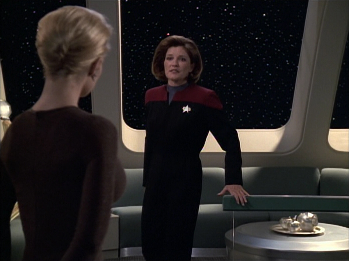 extant_StarTrek_VOY_6x02-SurvivalInstinct_02185.jpg