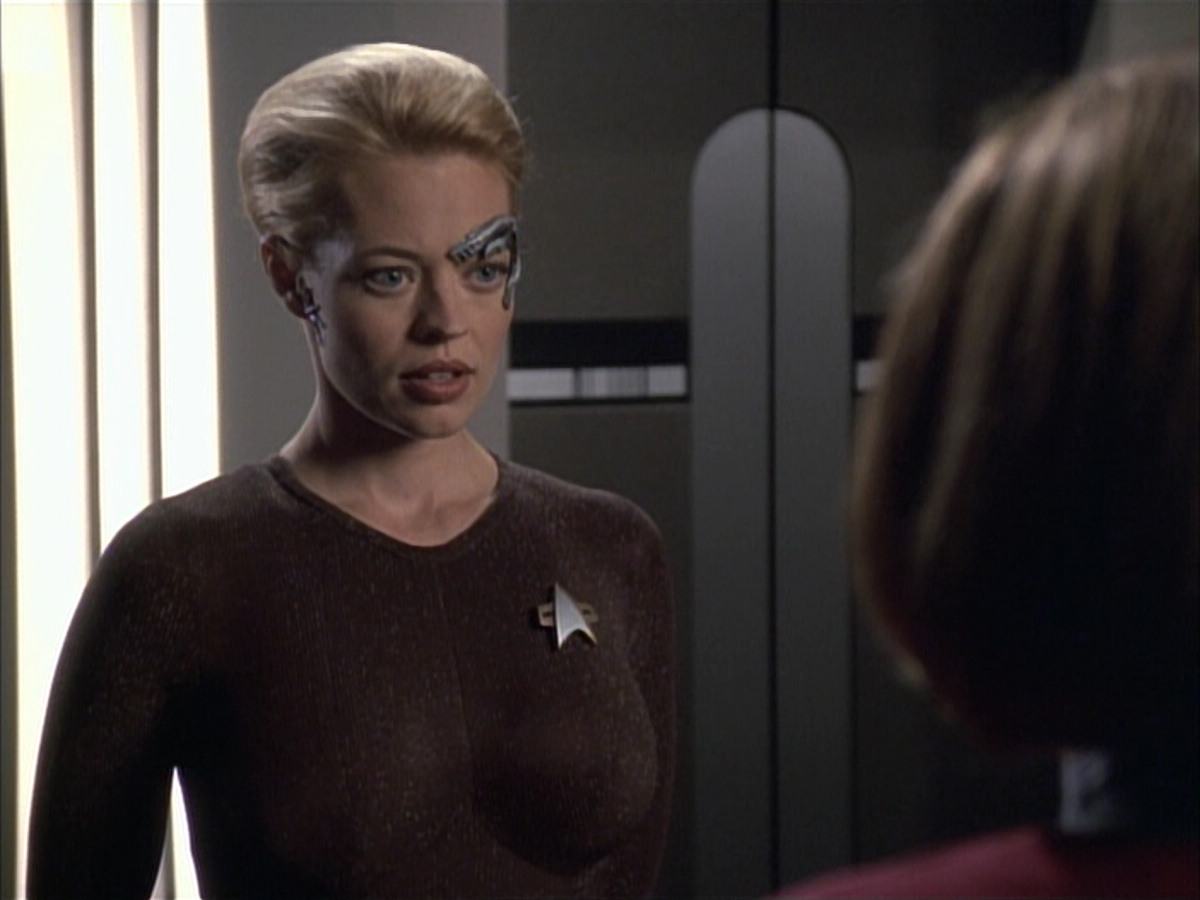 extant_StarTrek_VOY_6x02-SurvivalInstinct_02210.jpg