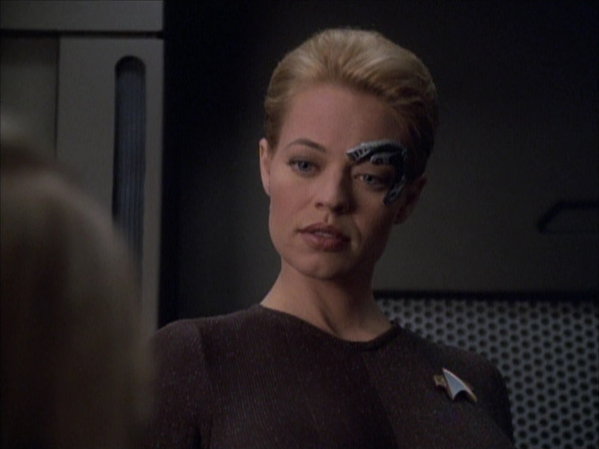 extant_StarTrek_VOY_6x02-SurvivalInstinct_02291.jpg