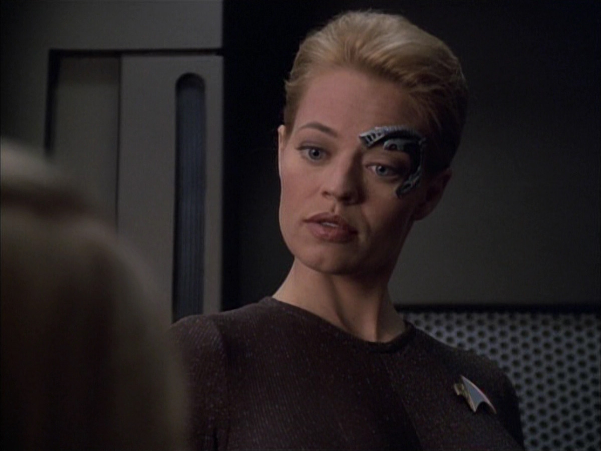 extant_StarTrek_VOY_6x02-SurvivalInstinct_02319.jpg