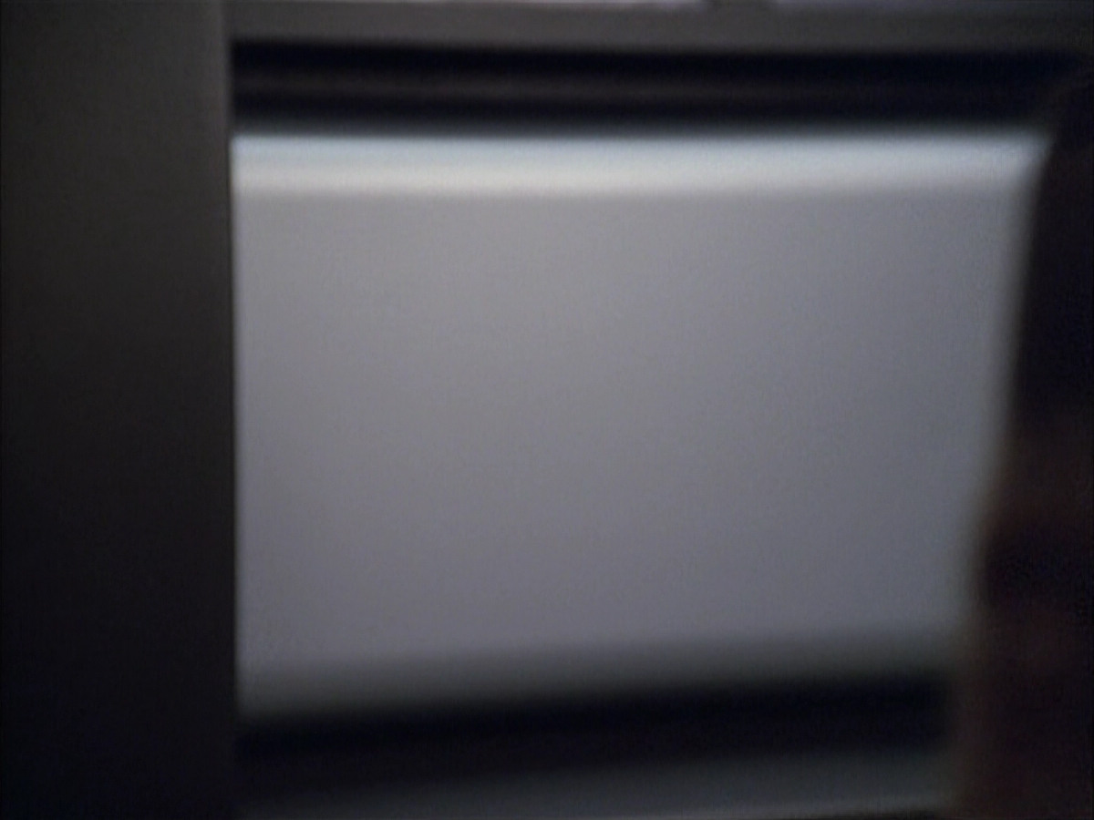 extant_StarTrek_VOY_6x02-SurvivalInstinct_02336.jpg