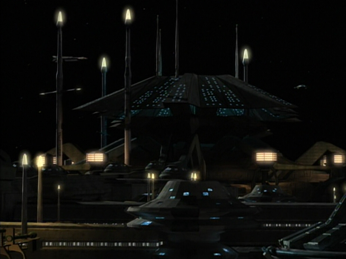 extant_StarTrek_VOY_6x02-SurvivalInstinct_02342.jpg