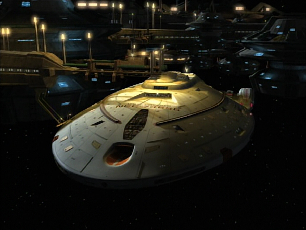 extant_StarTrek_VOY_6x02-SurvivalInstinct_02353.jpg
