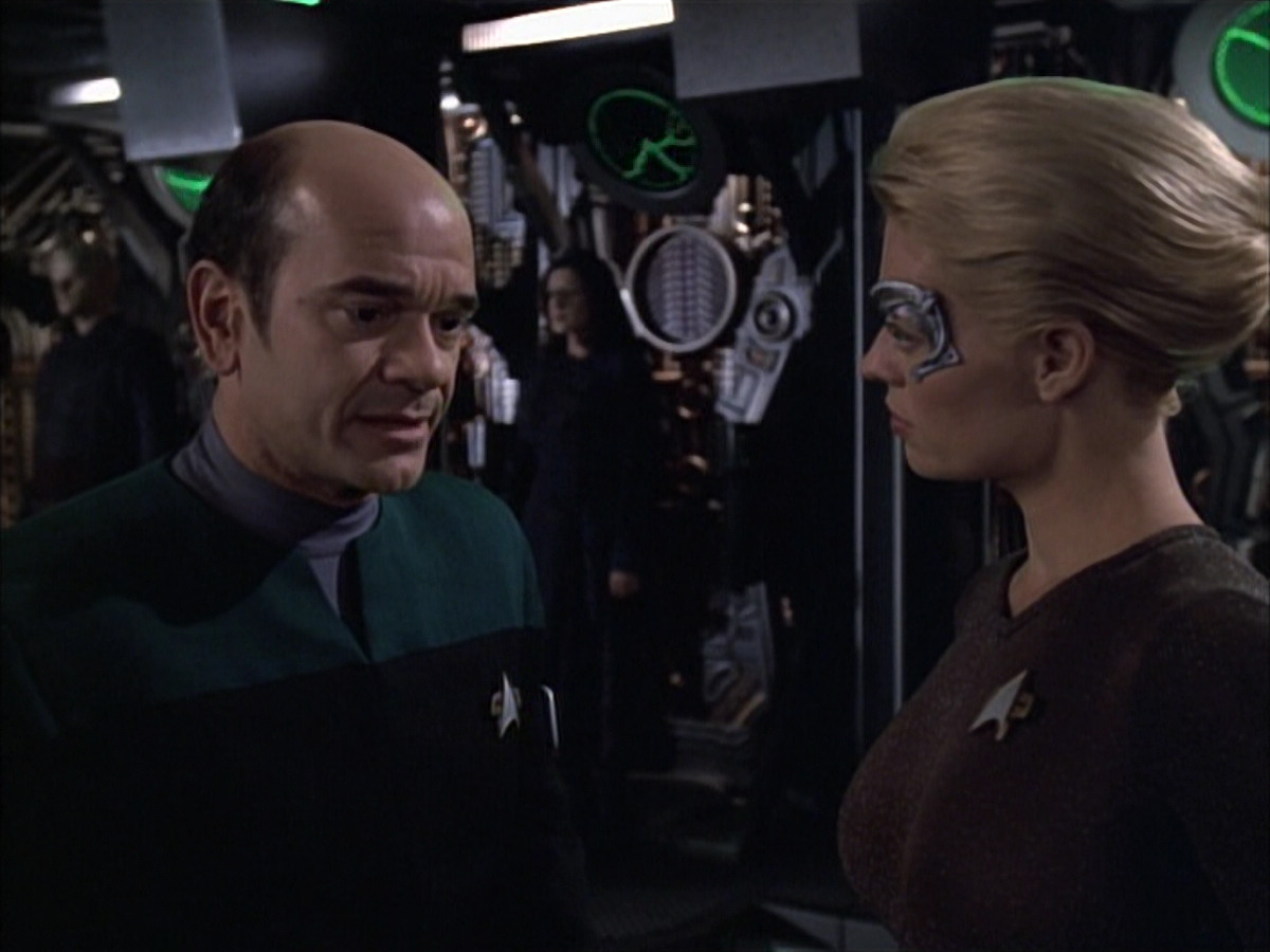 extant_StarTrek_VOY_6x02-SurvivalInstinct_02370.jpg