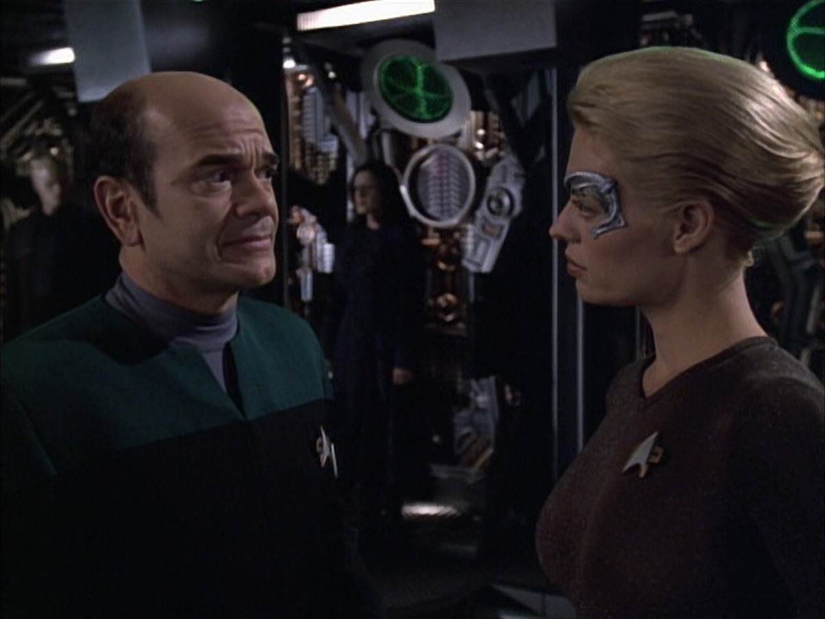extant_StarTrek_VOY_6x02-SurvivalInstinct_02376.jpg