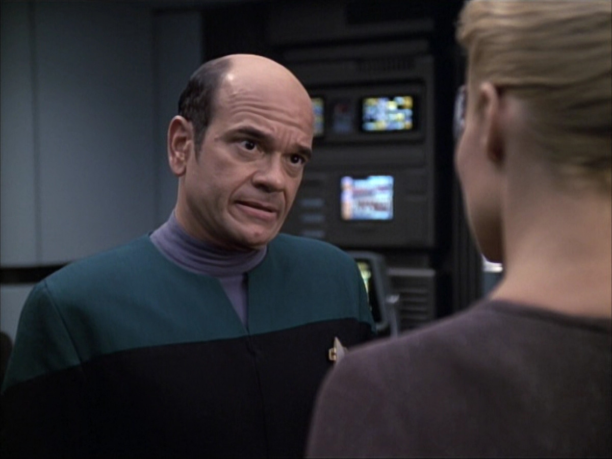 extant_StarTrek_VOY_6x02-SurvivalInstinct_02924.jpg