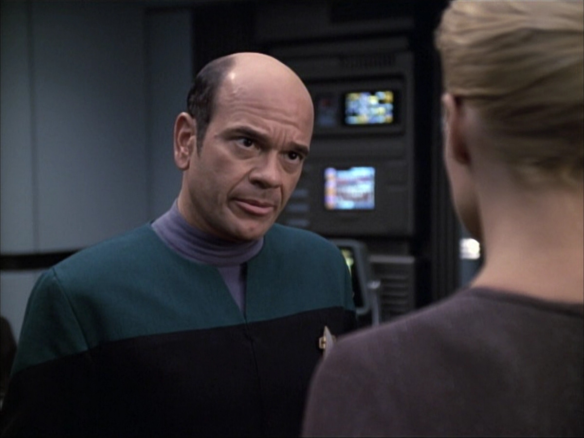 extant_StarTrek_VOY_6x02-SurvivalInstinct_02933.jpg