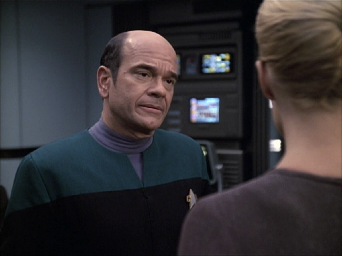 extant_StarTrek_VOY_6x02-SurvivalInstinct_02935.jpg