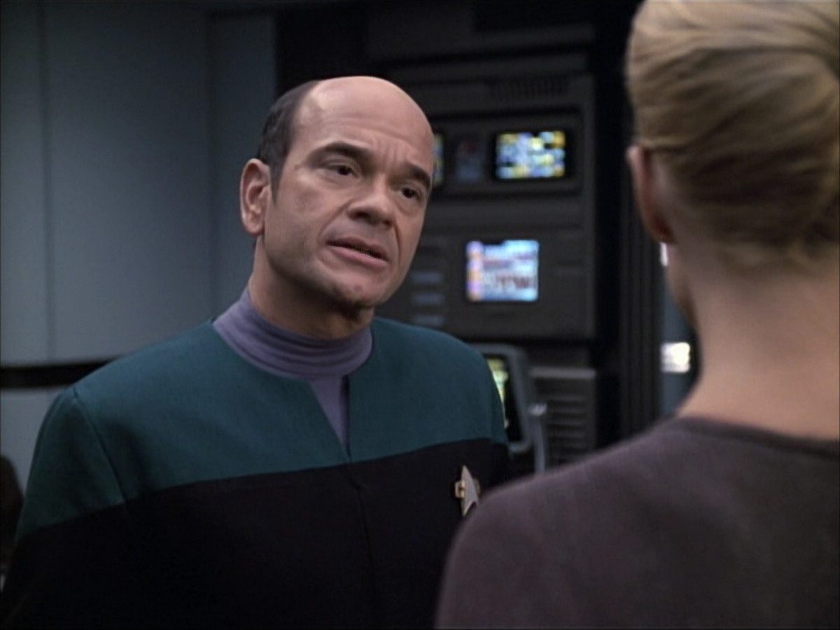 extant_StarTrek_VOY_6x02-SurvivalInstinct_02936.jpg