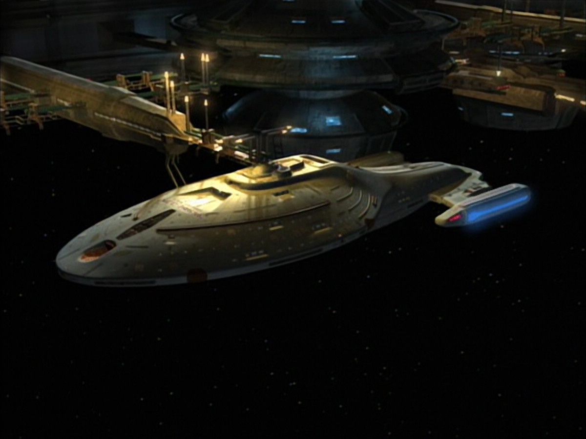 extant_StarTrek_VOY_6x02-SurvivalInstinct_02991.jpg
