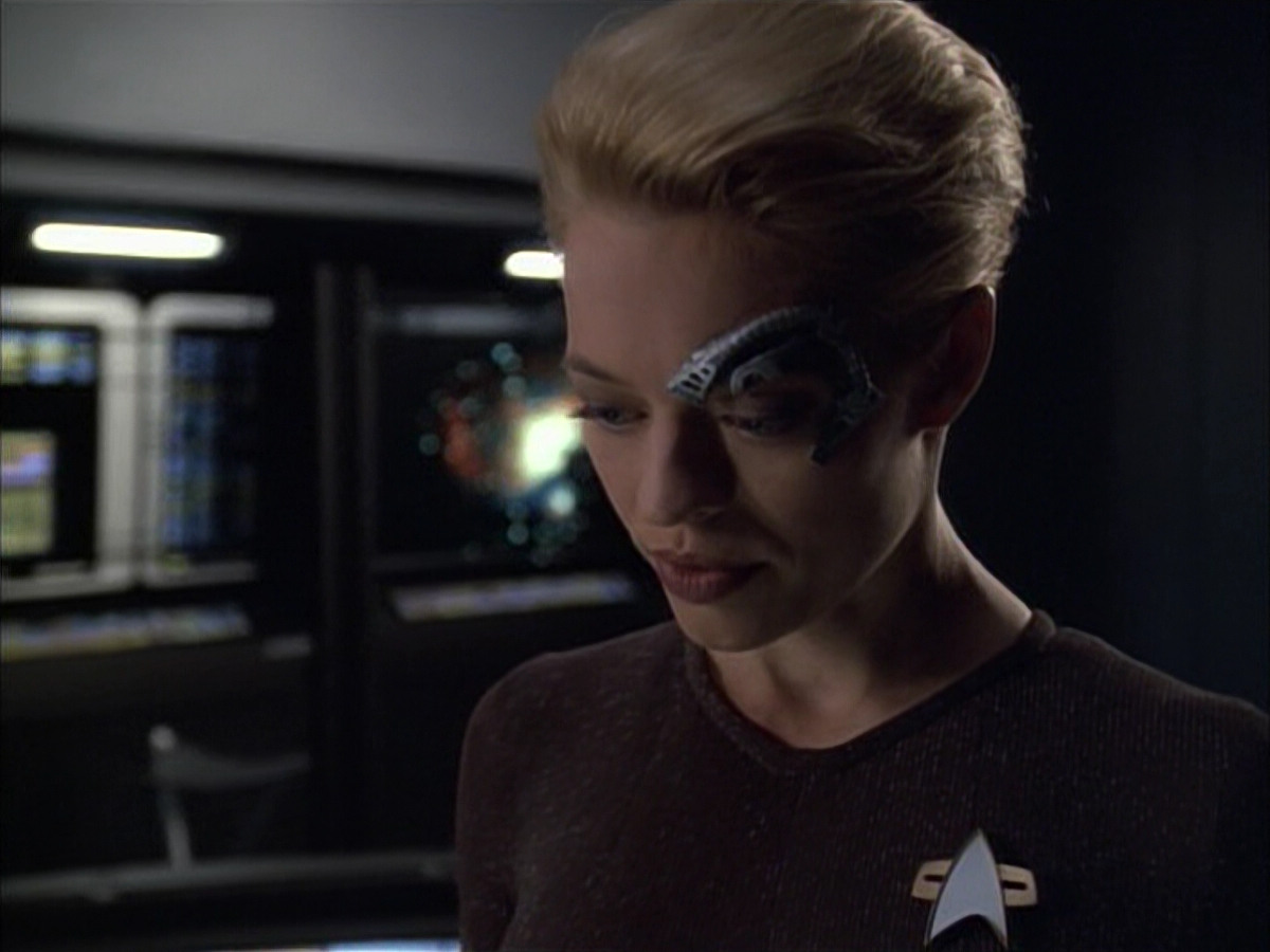 extant_StarTrek_VOY_6x02-SurvivalInstinct_02994.jpg