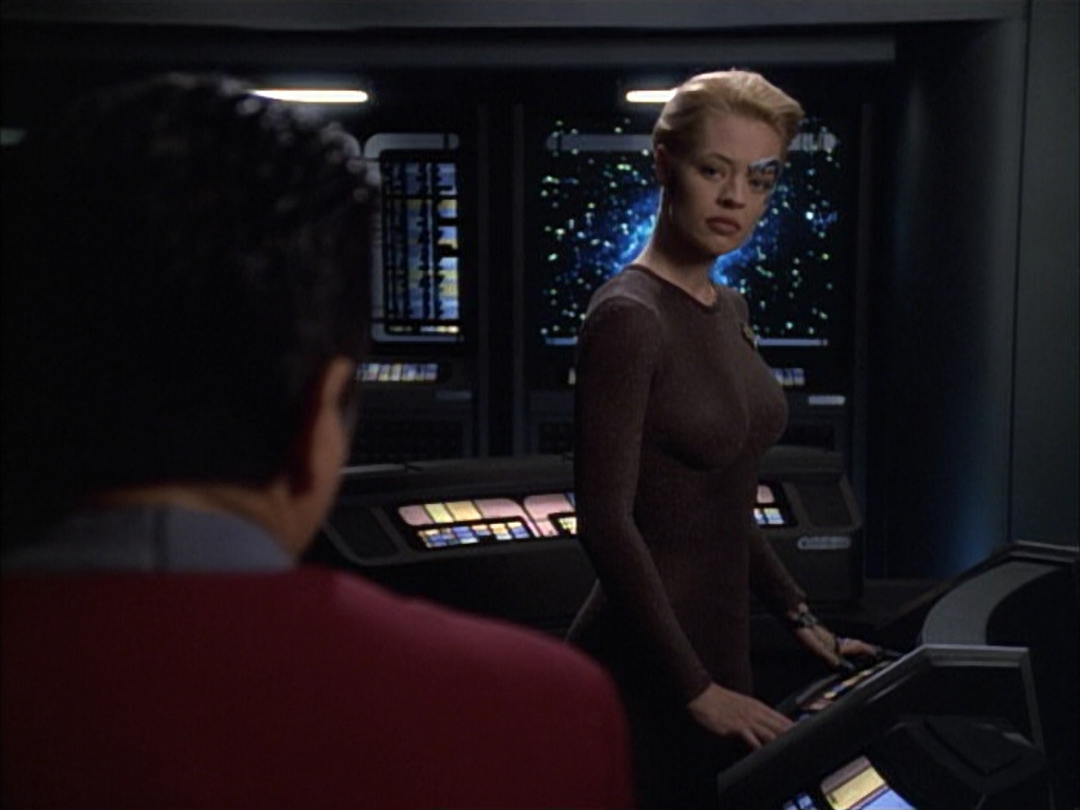 extant_StarTrek_VOY_6x02-SurvivalInstinct_03015.jpg