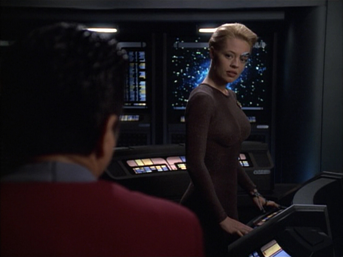extant_StarTrek_VOY_6x02-SurvivalInstinct_03018.jpg