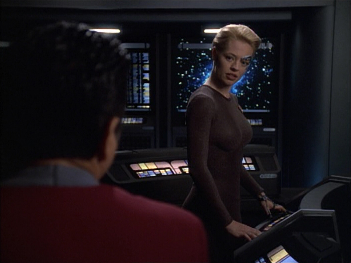 extant_StarTrek_VOY_6x02-SurvivalInstinct_03022.jpg