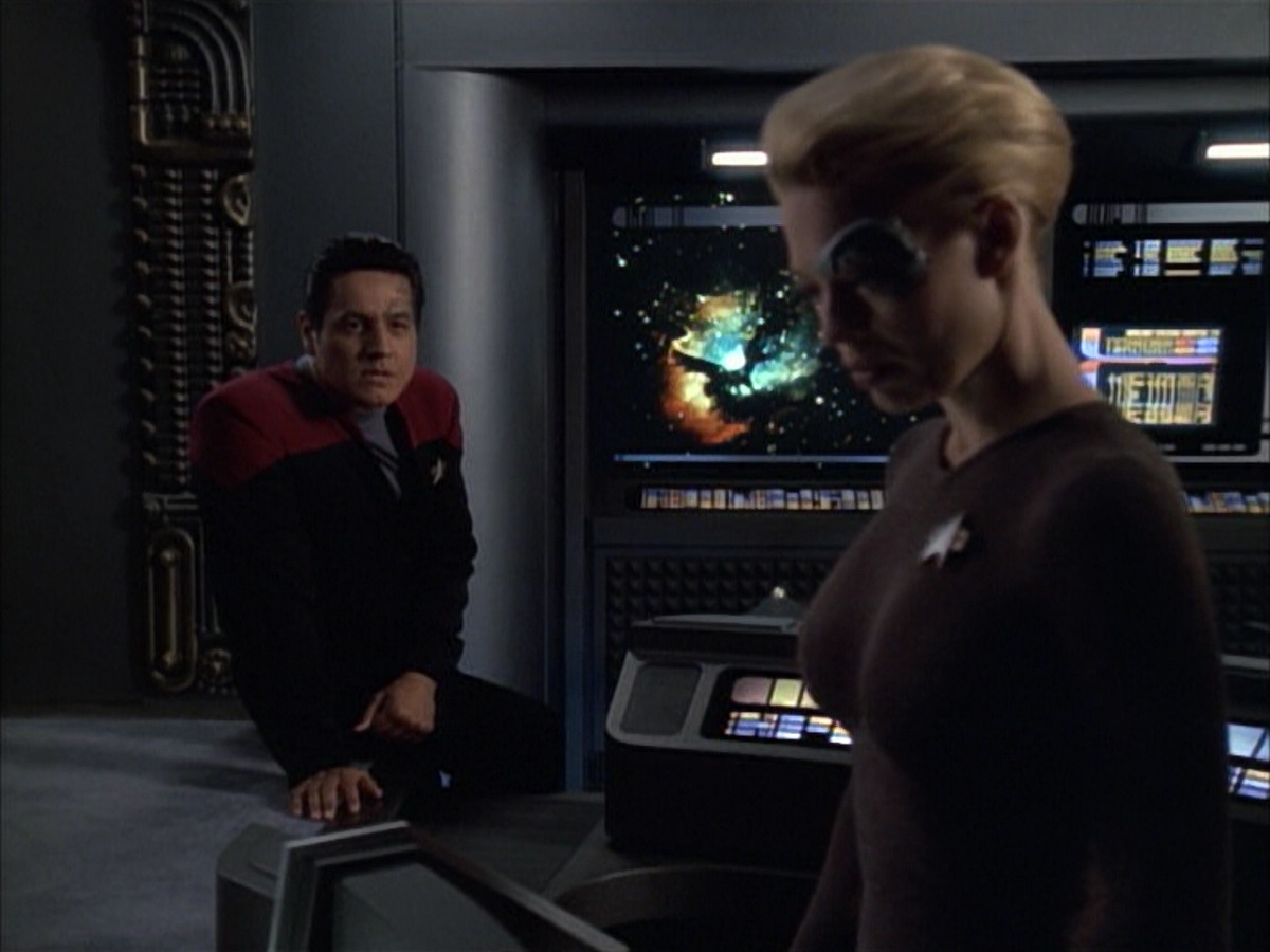 extant_StarTrek_VOY_6x02-SurvivalInstinct_03034.jpg