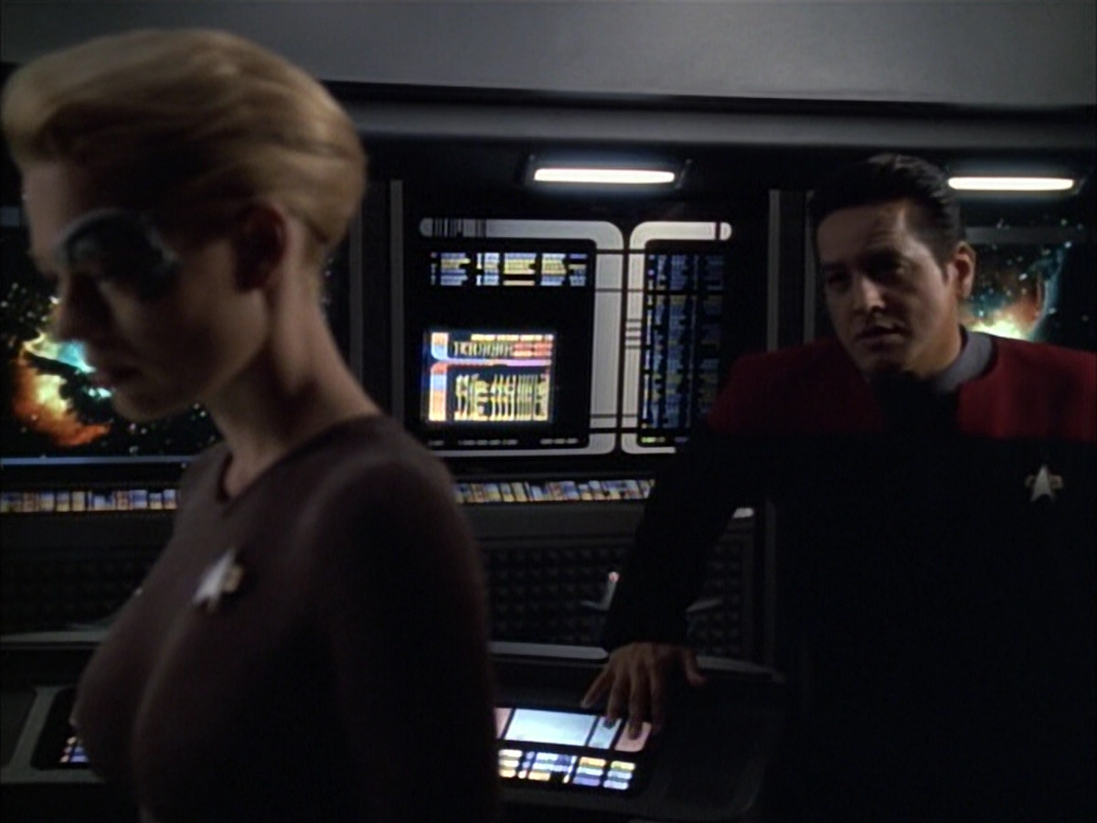 extant_StarTrek_VOY_6x02-SurvivalInstinct_03042.jpg
